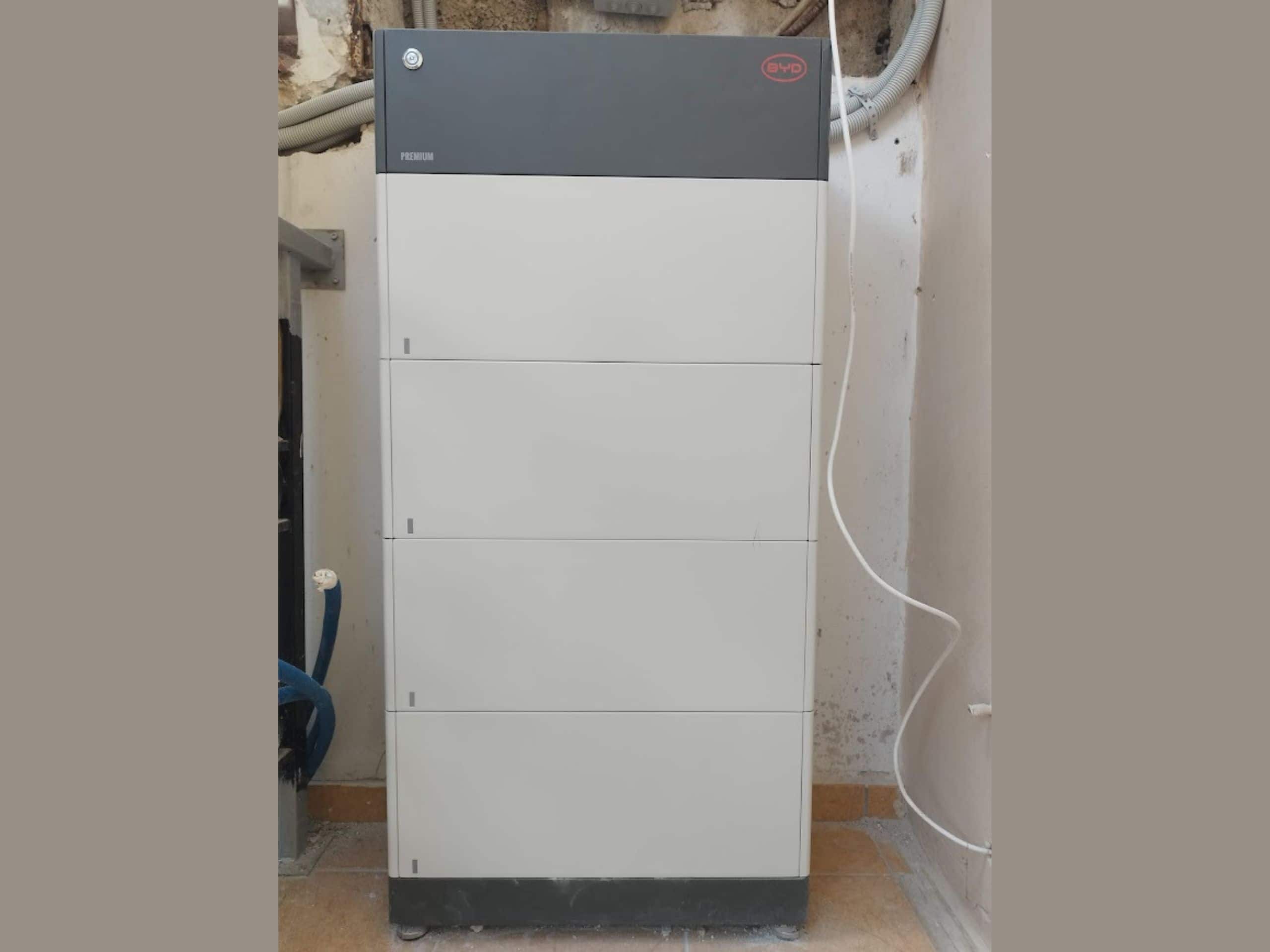 fotovoltaiko-4.95kw-fronius-me-mpataria-BYD-10.24kwh-chaidari-5