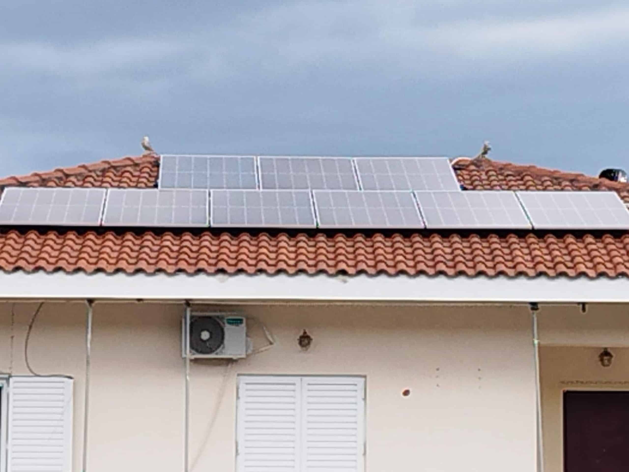 fotovoltaiko-4.95kw-net-metering-me-mpataria-5kWh-kira-vrisi-4