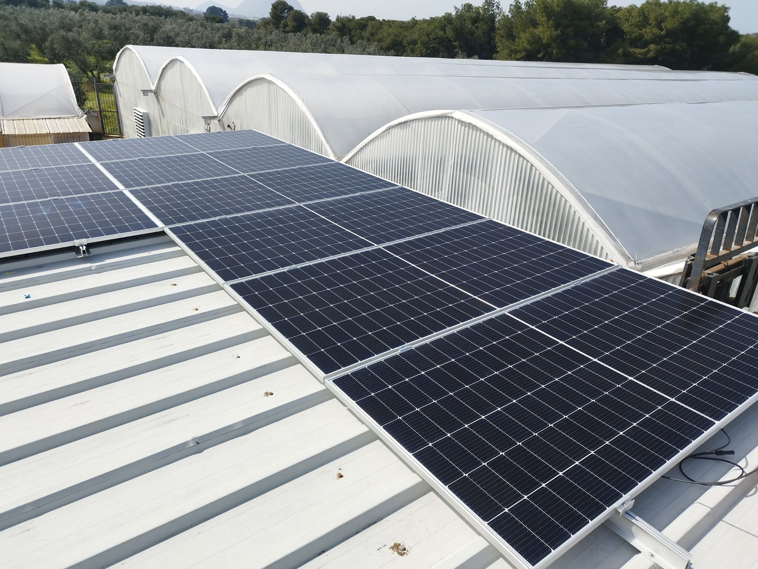 fotovoltaiko-4-95kwp-me-mpataria-5kwh-huawei-monokatoikia-kegchrees-korinthias_3