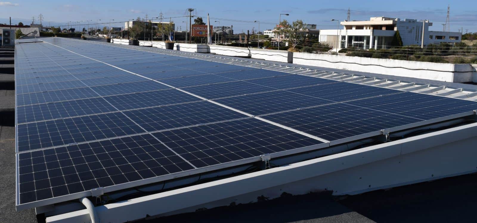 Φωτοβολταϊκή εγκατάσταση από την Elenis Electric στην Κόρινθο